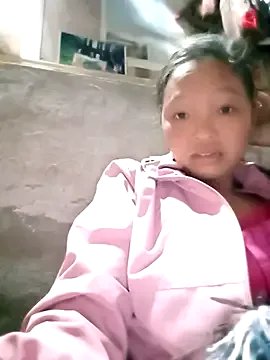 Minkine022 from StripChat