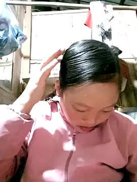 Minkine022 from StripChat