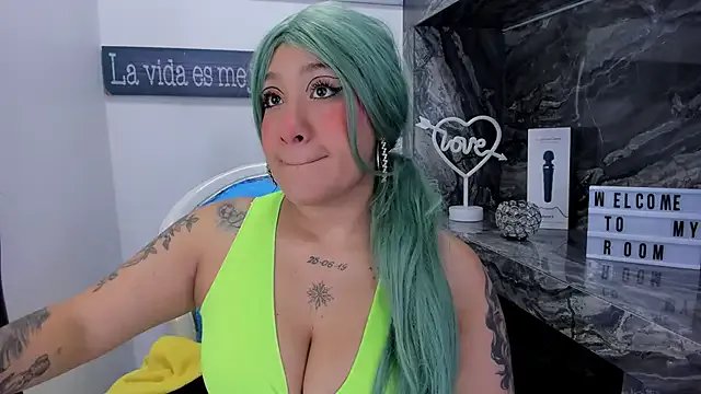 miss_danika from StripChat