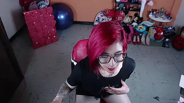 MissMiia2 from StripChat