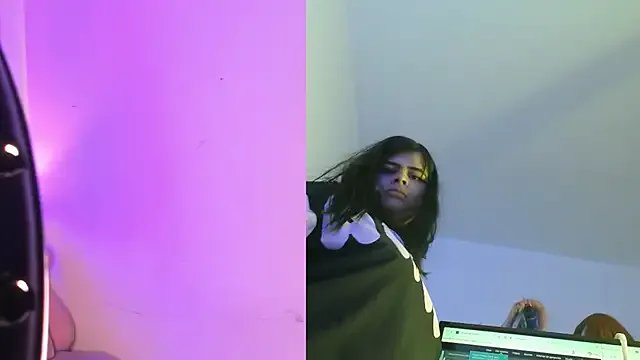 Missy_Aprill from StripChat