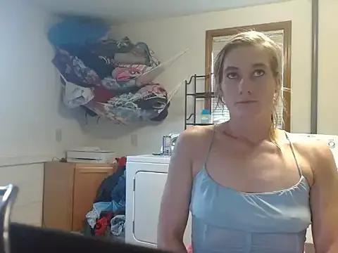 missymilf on StripChat 