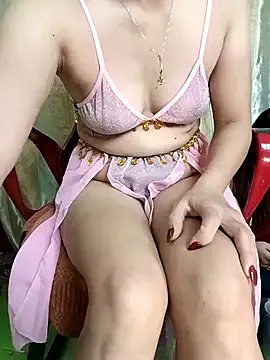 Mizzu-mi from StripChat