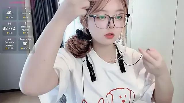 MM-Xylia from StripChat