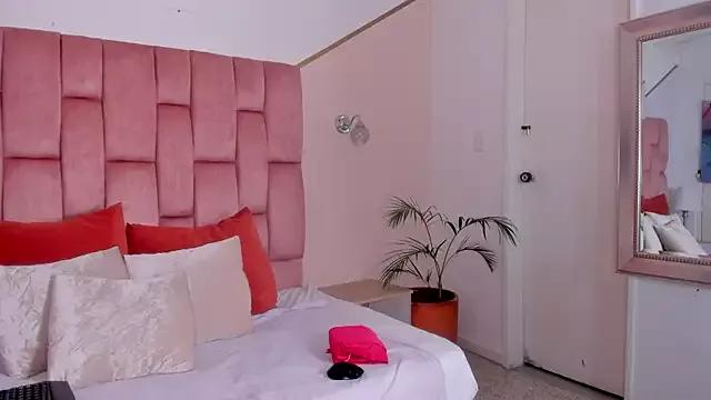 molly_gomezz from StripChat