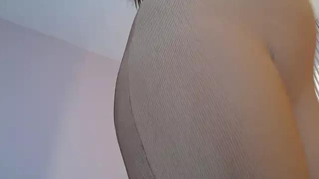 MollyCruz from StripChat