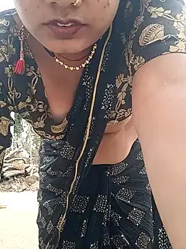 monu_bhabi from StripChat