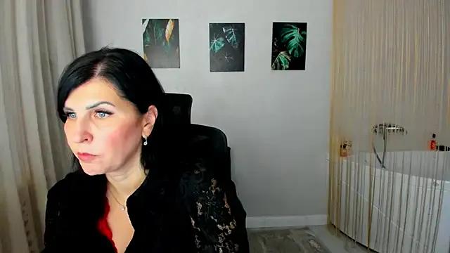 Moon_Veloure1 from StripChat