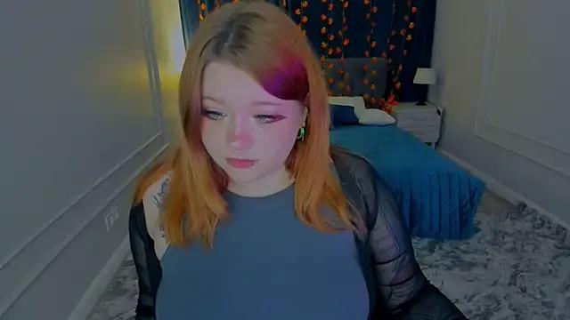 MoonLghte from StripChat