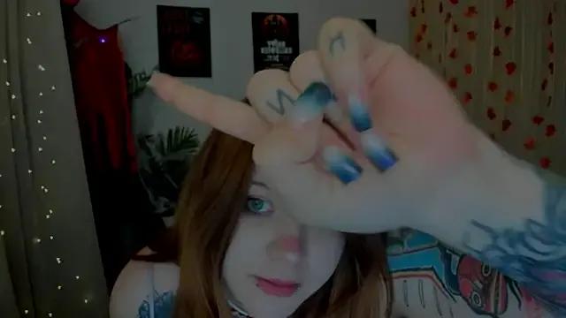 MoonLghte from StripChat