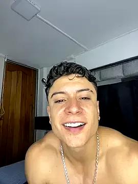MR_MUSCLE from StripChat