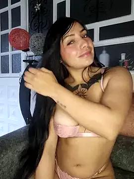 NahomyPearson from StripChat