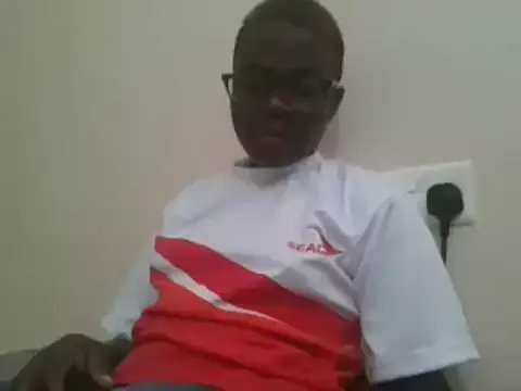 Naivegirrl from StripChat