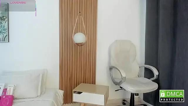 Nallah_ from StripChat