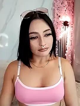 Nanda_Vixen from StripChat