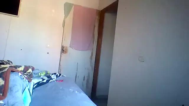 Nandinha777 from StripChat