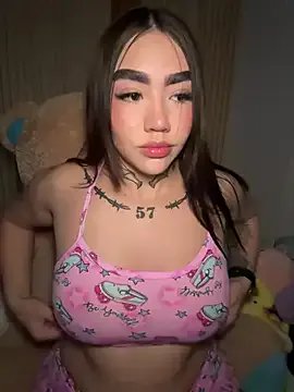 Nickiiiii from StripChat