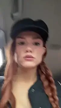 Nicoleevien from StripChat