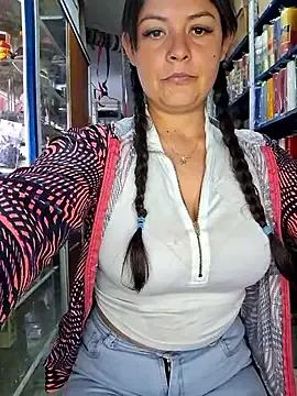 Niidia from StripChat is Freechat