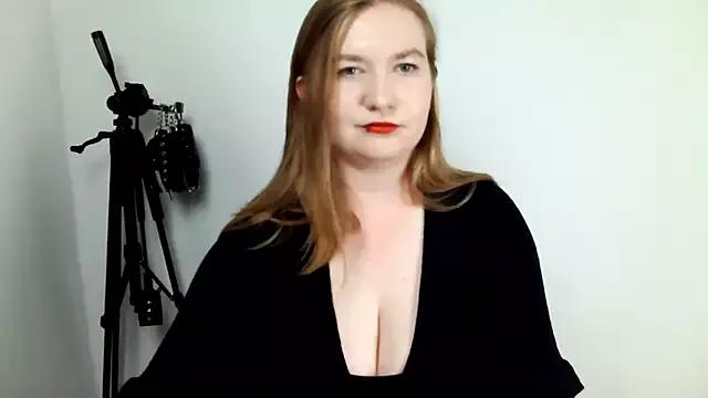 NikkiTease from StripChat