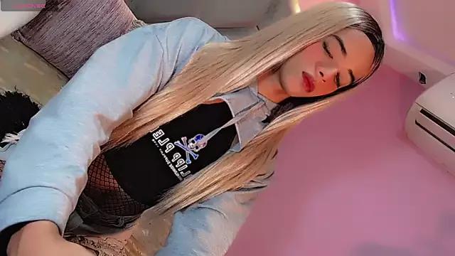 Nina_Keyli from StripChat