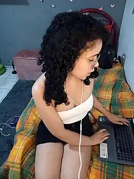 NinaSweet2 from StripChat