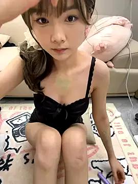 ninaya_x from StripChat