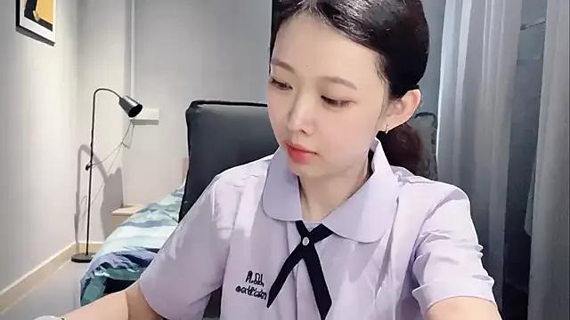 NiNi-baby520 from StripChat