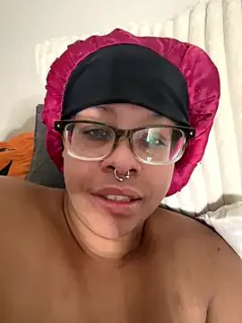nintendhoe on StripChat 