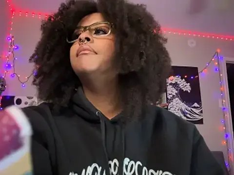 nintendhoe on StripChat 