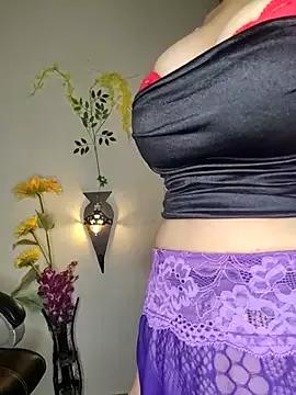 Noor-Bold from StripChat