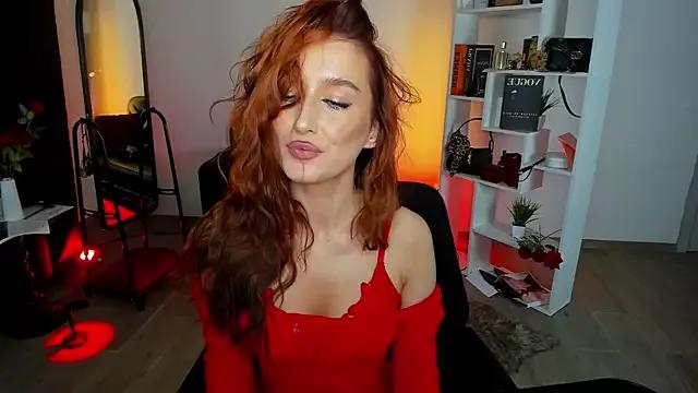 OmeliaDior from StripChat is Freechat