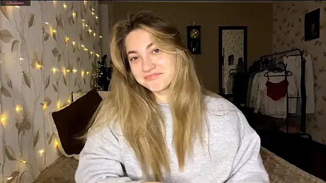 OrethaEredia from StripChat