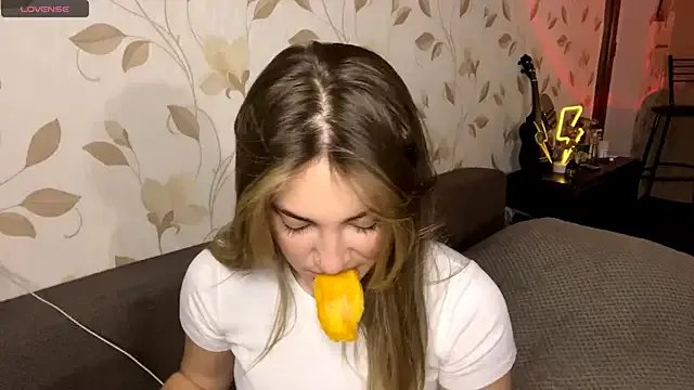 OrethaEredia from StripChat