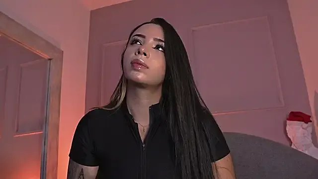 Paulah_x from StripChat