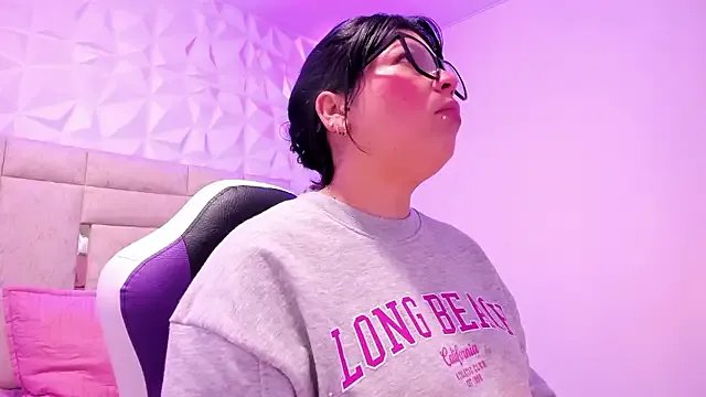 PauletteJ from StripChat