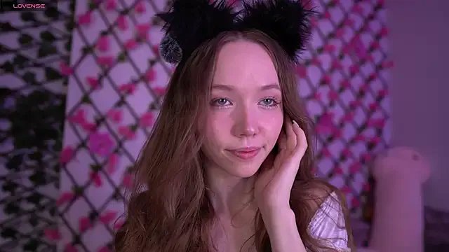 Petite_Polly from StripChat