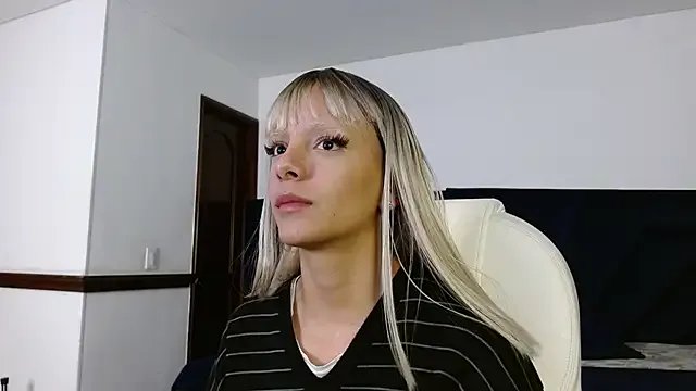 peyton_golden1 from StripChat