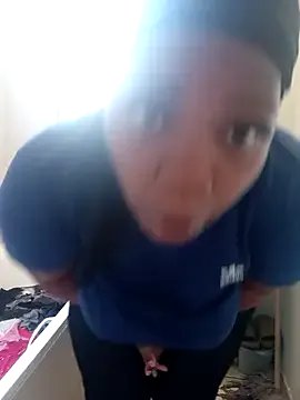 PinkMagic from StripChat