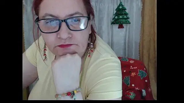 PlayfullMature from StripChat