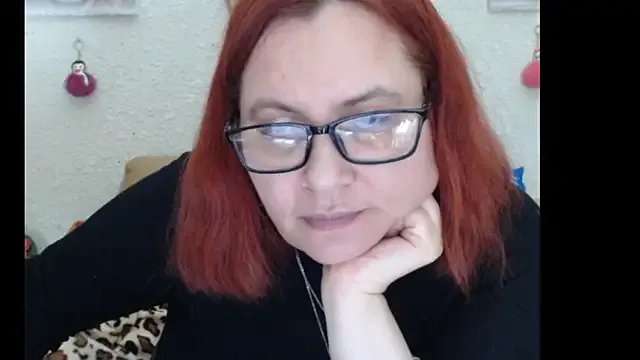 PlayfullMature from StripChat