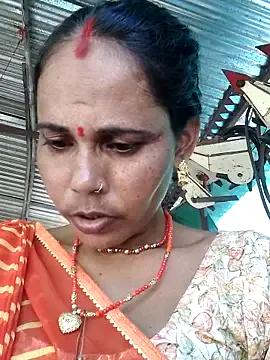 Pooja750 from StripChat