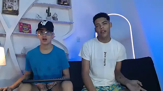 PRETTY_FEM from StripChat