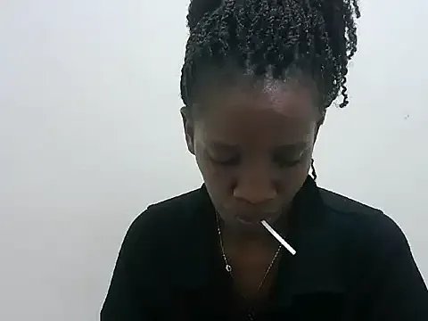 prettybeee from StripChat