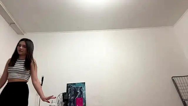 Priscillla_Cute from StripChat