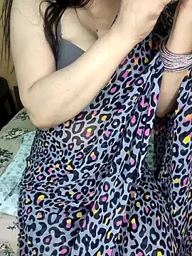 PRIYA_22 from StripChat