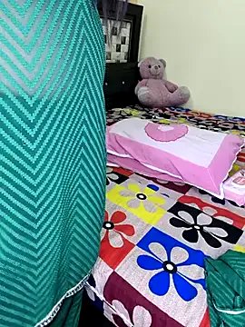 PRIYA_22 from StripChat