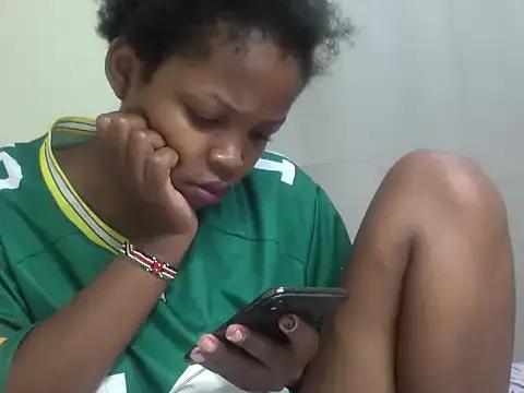 Queen-sasha from StripChat