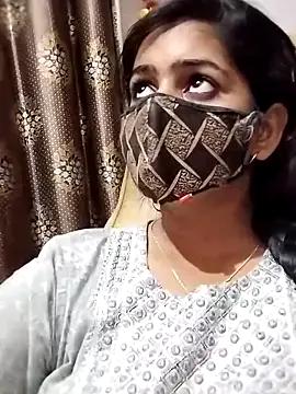 Queen467 from StripChat is Freechat