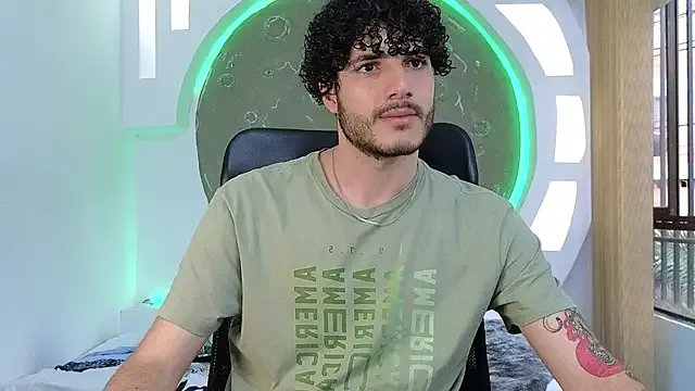 Rafael_Mendezz from StripChat